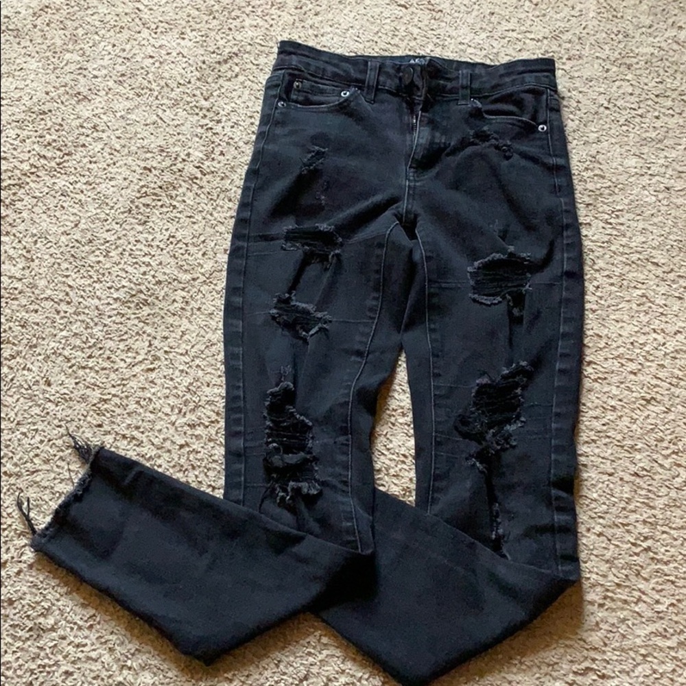 Faded black ripped jeans-areo